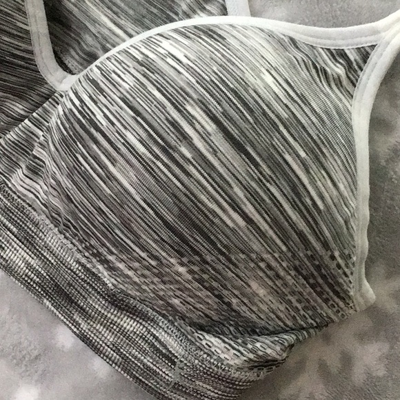 New Danskin Sports Bra - Picture 2 of 6